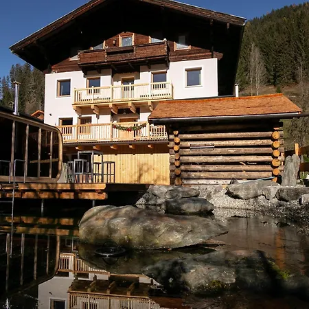 펜션 Bauenhaus With Swimming Pond And Hot Tub, Cleaning Included