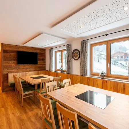 Bauenhaus With Swimming Pond And Hot Tub, Cleaning Included 펜션