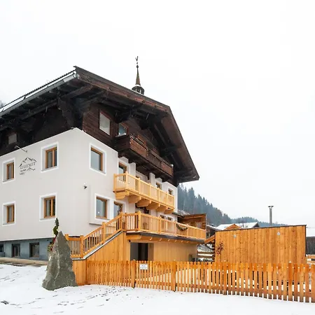 펜션 Bauenhaus With Swimming Pond And Hot Tub, Cleaning Included Dorf (Salzburg)